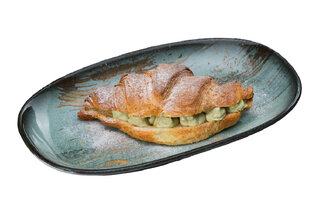 Croissant with pistachio cream